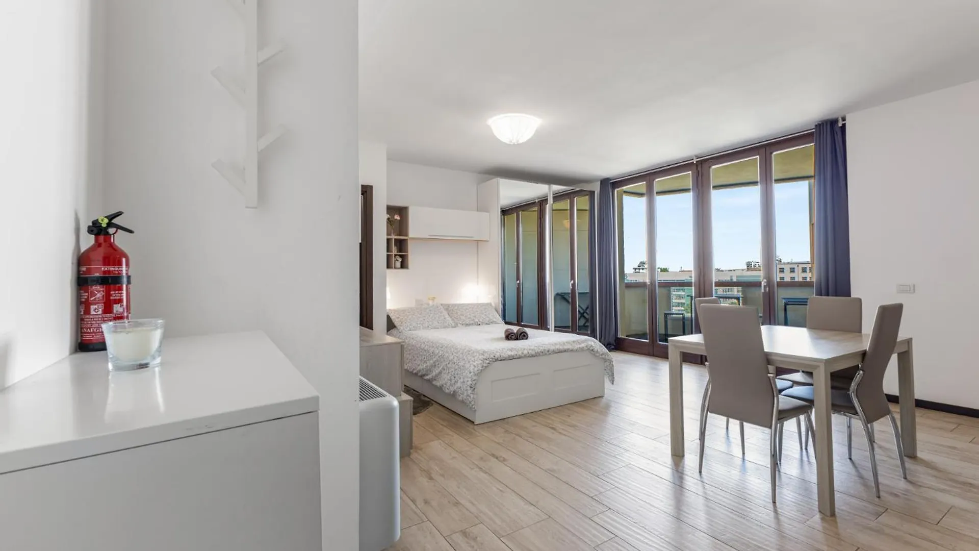 Apartamento Monolocale Con Balcone Self Check In Milano Sempione
