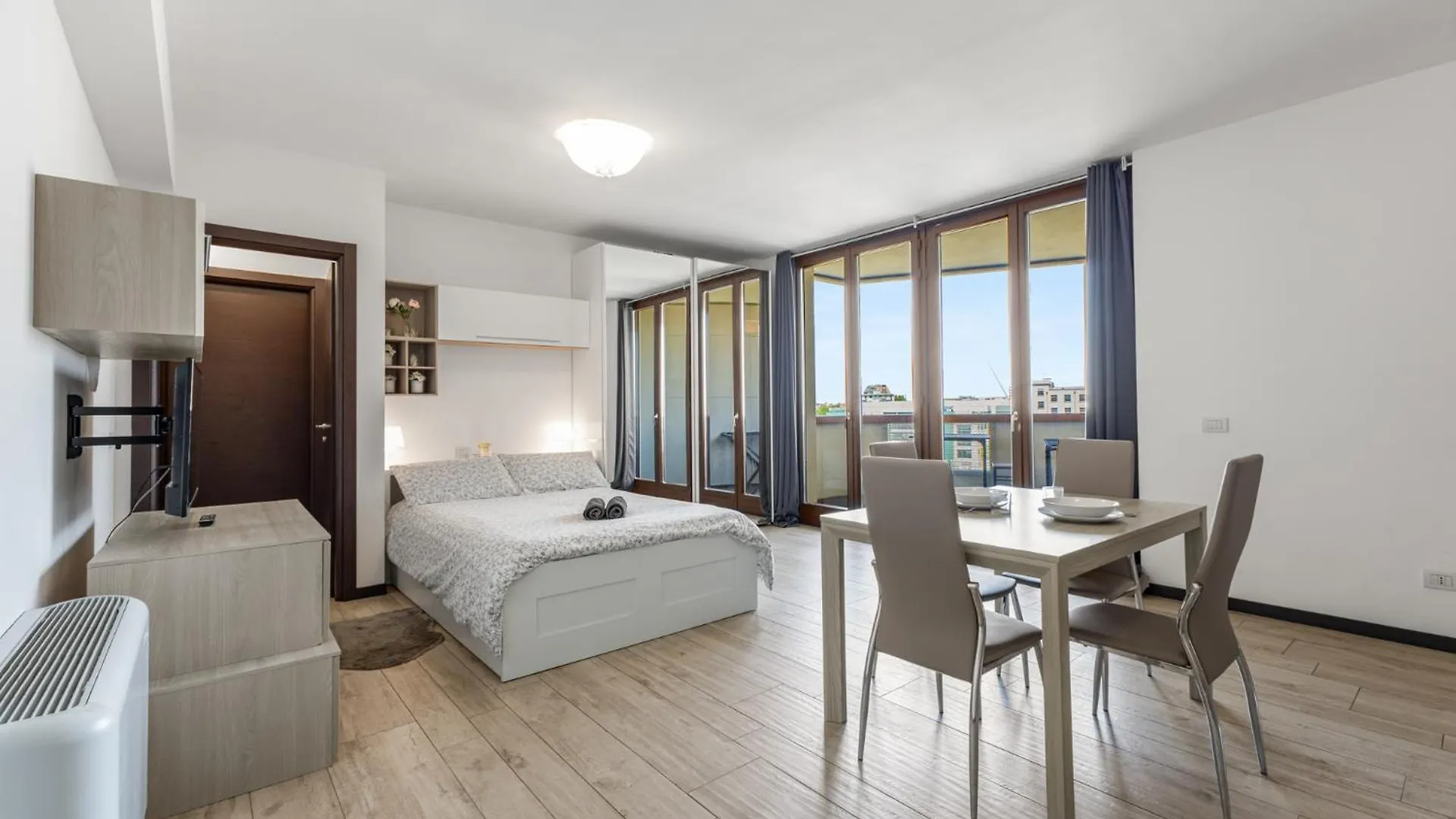 Apartamento Monolocale Con Balcone Self Check In Milano Sempione