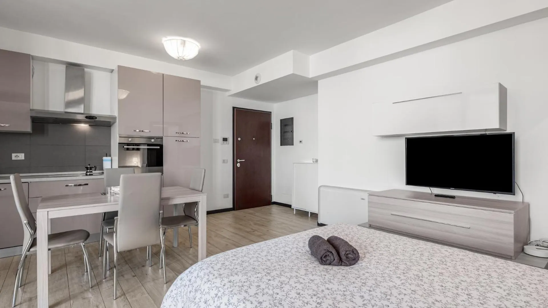 Apartamento Monolocale Con Balcone Self Check In Milano Sempione