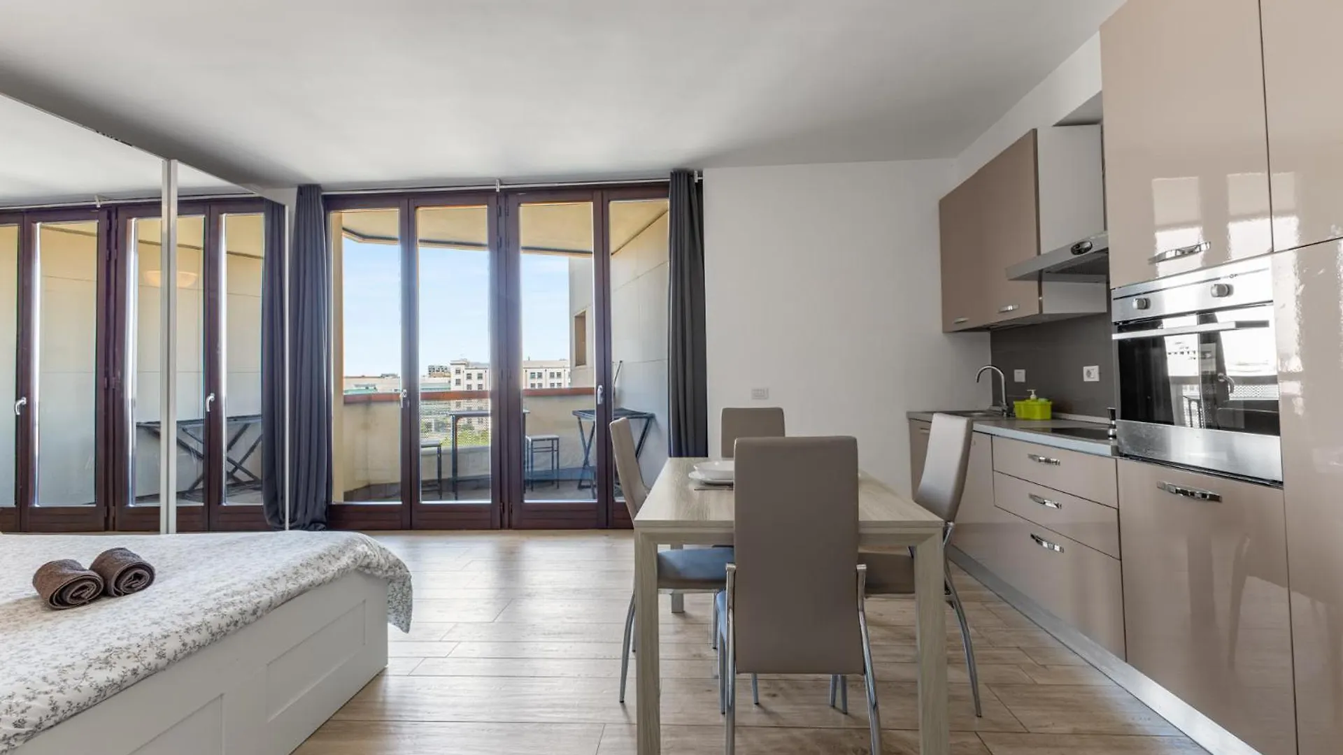 Apartamento Monolocale Con Balcone Self Check In Milano Sempione